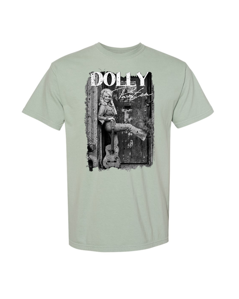 Dolly with Guitar